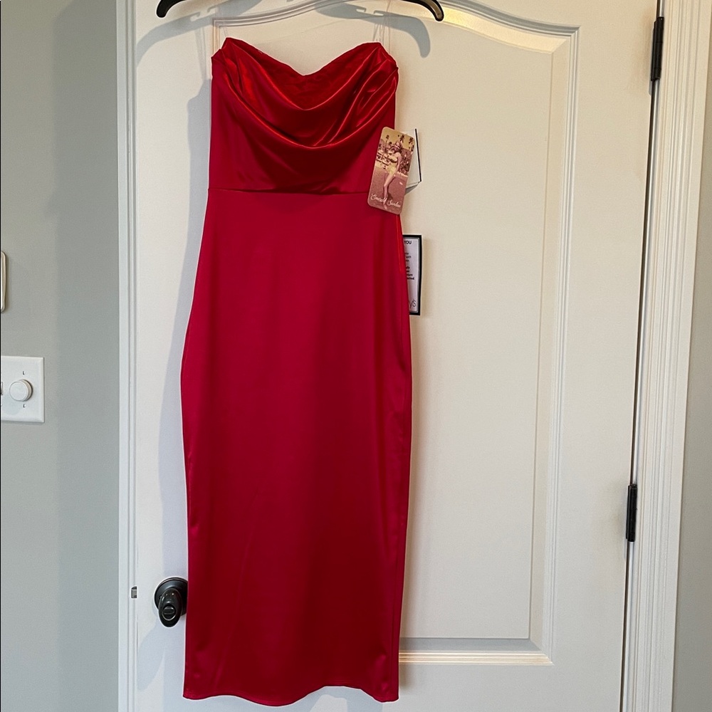 Emerald Sundae Strapless Scarlet Dress